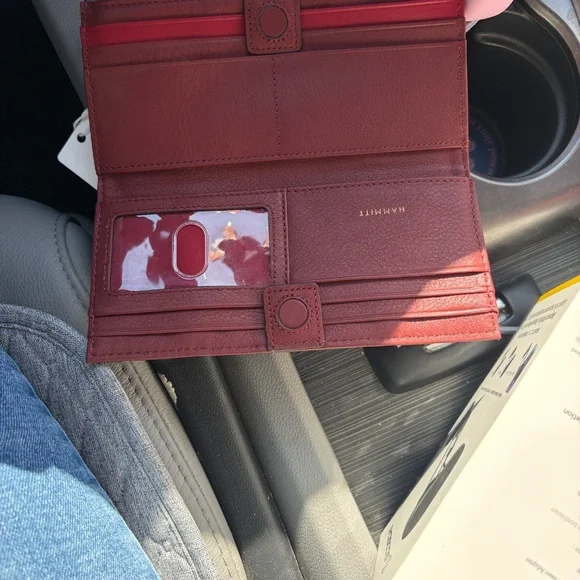 Wallet - Picture 2 of 7
